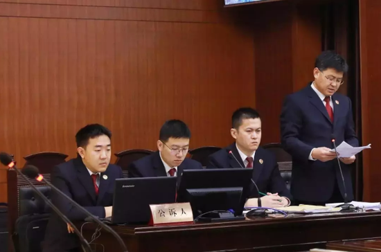 赃款藏羊圈 纪委罕见连发14文痛批的落马局长受