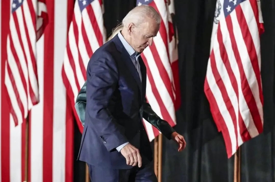当地时间5月22日,美国总统拜登抵达日本。