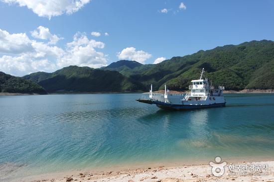 韩机构称24万志愿军在华川水库水葬媒体驳夸大