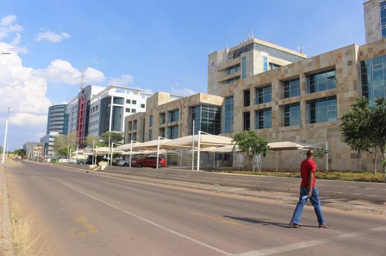 博茨瓦纳首都哈博罗内CBD街景。邢晓婧摄