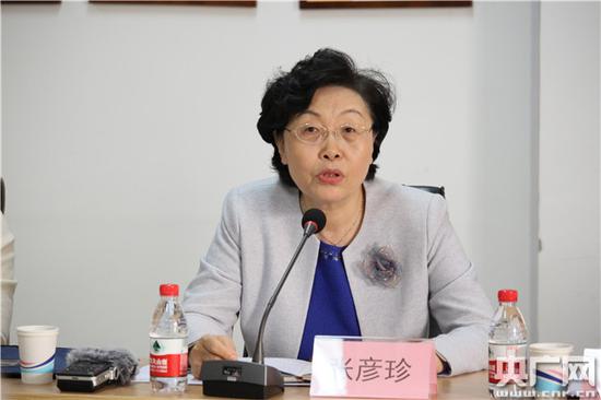 中国法律声援基金会理事长张彦珍:迫切必要经过法律声援,依法来保障农民工的相符法权好(主理方供图)