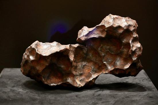 "流浪地球"电影主题展引爆京城世界级精品陨石空降助阵