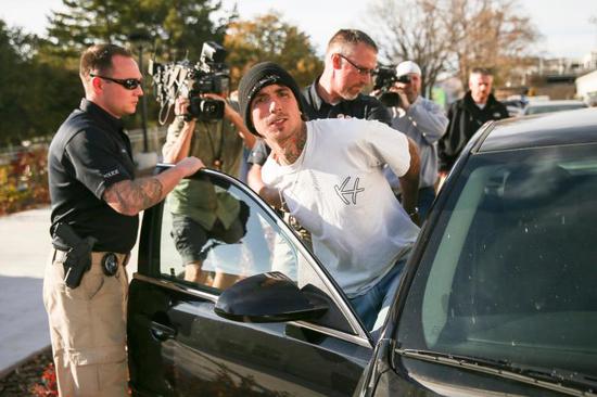 美国亡命逃犯奥斯汀·布坦在犹他州无端枪杀中国留学生，面临19项刑事指控。（图源：《丹佛邮报》）