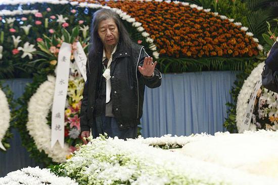 送别“大仙” 著名球评人王俊追悼会在八宝山举