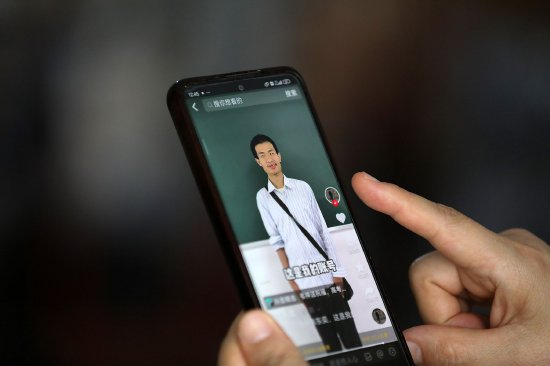 北大韦东奕与数学巨擘陶哲轩：成就差距与成长路径的理性审视