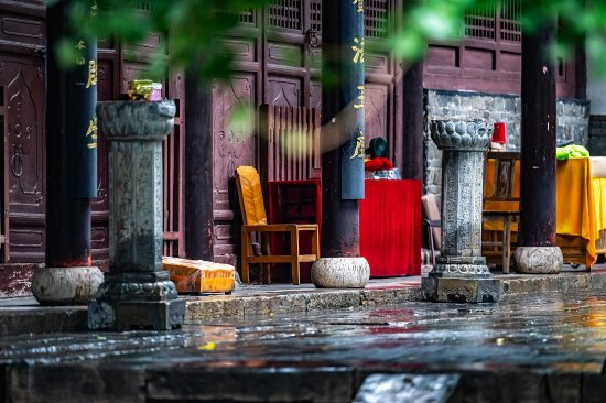 济南灵岩寺靠游戏NPC爆火，景区NPC是流量密码么？