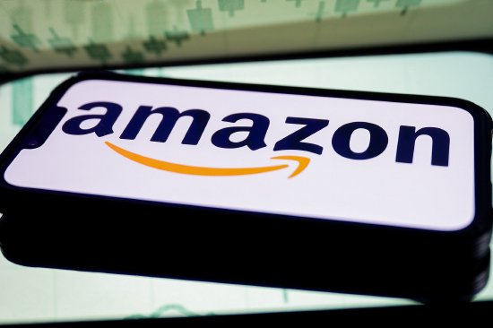 亚马逊豪掷千亿押注AI,为何3万白领突遭“优化”?