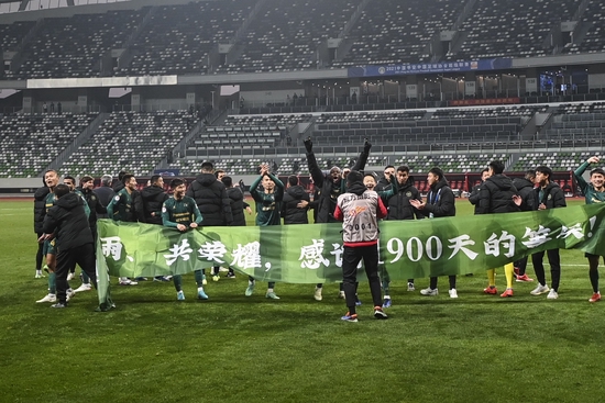 浙江足球本赛季重返中超版图。