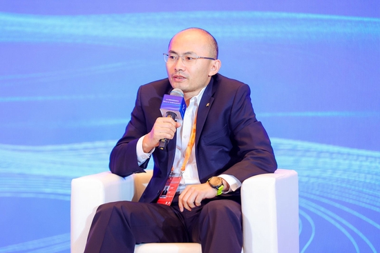 丁振寰：基金业有基金经理收入特别高，但保险行业没有这种情况，员工待遇不是很高