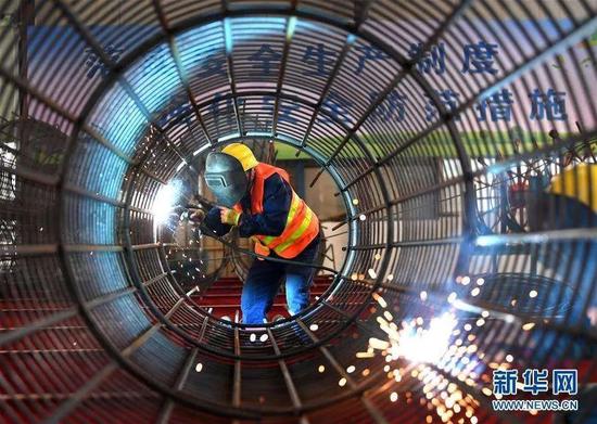 图片来源@新华网