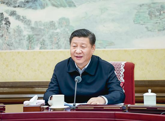2017年12月25日至26日，中共中央政治局召开民主生活会，中共中央总书记习近平主持会议并发表重要讲话。 新华社记者 谢环驰/摄