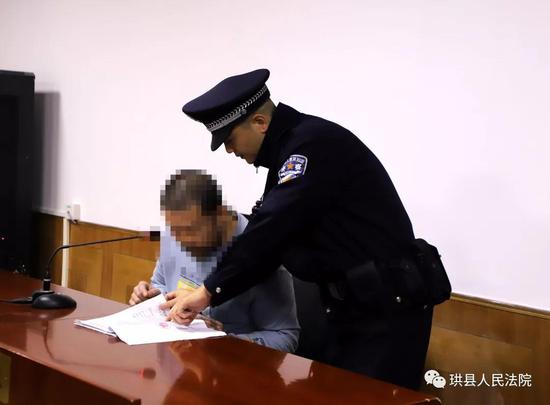 男子多次性侵9岁聋哑女儿 获刑11年并撤销监护权