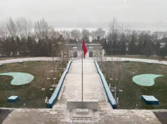 雪花进京啦 北京延庆开始飘雪