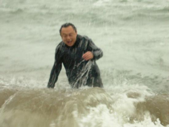王世坚曾在2008年“掉海”（图片来源：台湾《自由时报》）