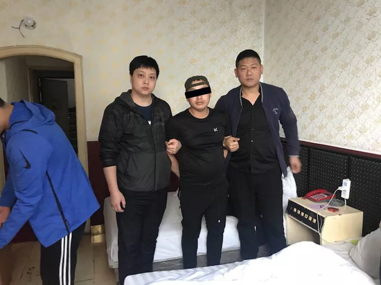 嫌疑人張某被警方抓獲。
