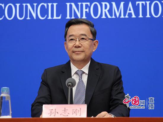 8月9日,国新办举行新闻发布会,中共贵州省委书记、贵州省人大常委会主任孙志刚介绍情况。中国网 宗超 摄