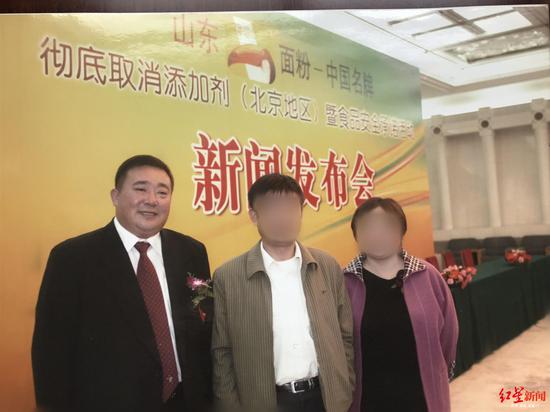 企业家被羁押1643天后无罪 厂房成婚纱摄影基地