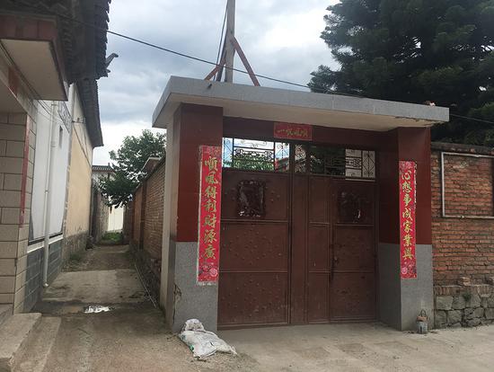 现在的王学科家,由他弟弟王学强一家居住。