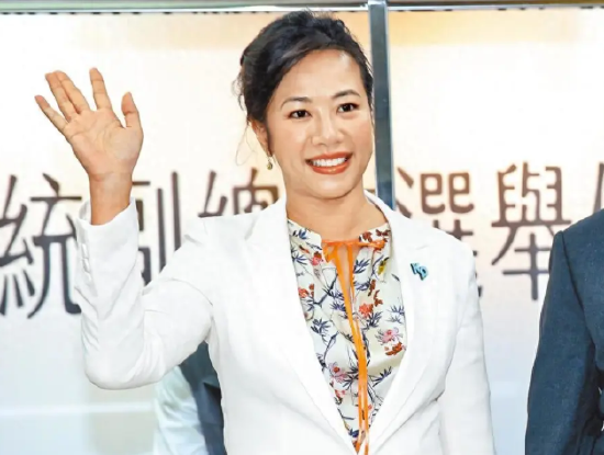 若吴欣盈拥有美国籍,柯文哲会被剥夺竞选资格?台湾“中选会”将审定_新浪新闻