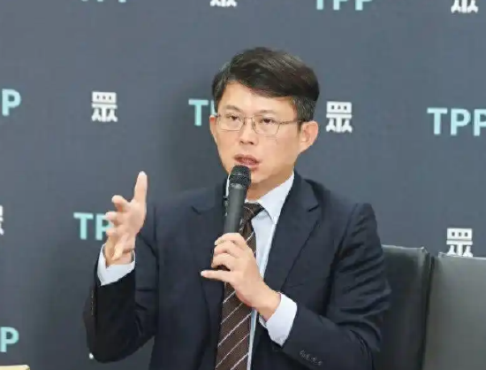 民众党主席黄国昌想“登陆”？别再犹豫，更无需揣摩美国战略意图