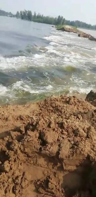 河南浚县王庄镇超80区域被洪水淹没也担心疫情传播