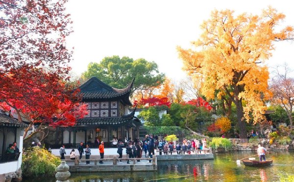 苏州：初冬留园色彩斑斓