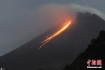 默拉皮火山喷发