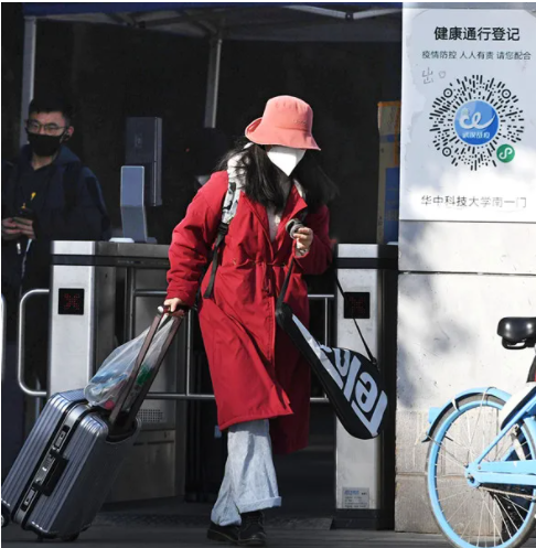 武汉人户外戴口罩比例高传染病专家点赞好习惯值得全国推广