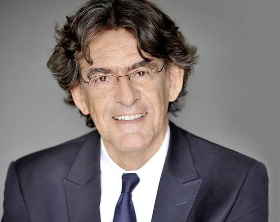 法国前教育部部长,哲学家,畅销书作家吕克61费希的警世之作《超人类