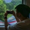 我的铁路风景｜旅客向窗外举起相机，意外拍到……