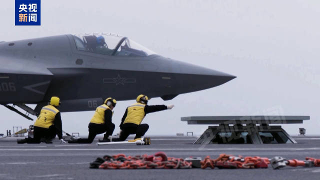 转存现场视频！多角度看福建舰弹射