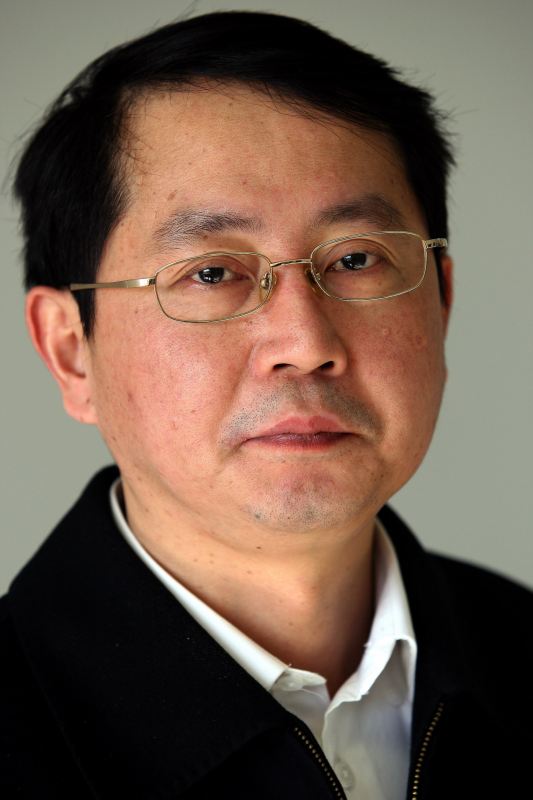 骆建华污染减排是一场数字游戏治霾还须30年