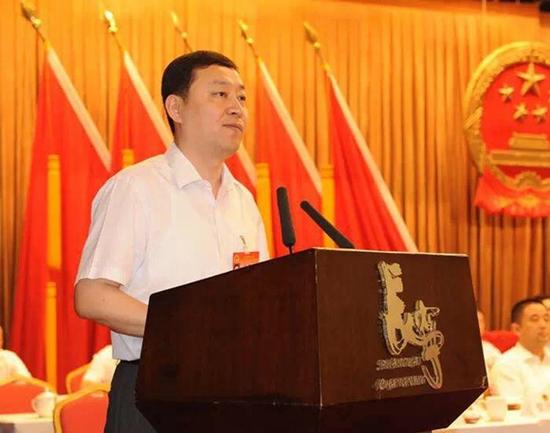 市交通委员会党组书记谢峰