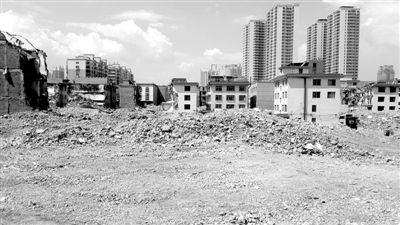 改造中的太原市万柏林区后北屯。廉园园 摄