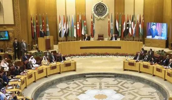 1月21日，国家主席习近平在开罗阿拉伯国家联盟总部发表题为《共同开创中阿关系的美好未来》的重要演讲。（新华社记者 庞兴雷 摄）