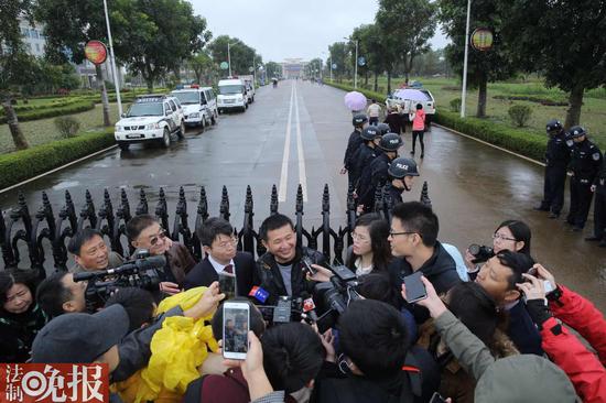 陈满无罪释放,反思别再迟到|冤狱|冤案_新浪新闻