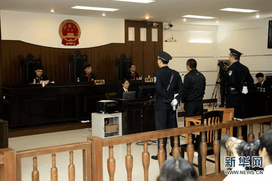 这是陈满故意杀人放火案审理现场（2015年12月29日摄）。