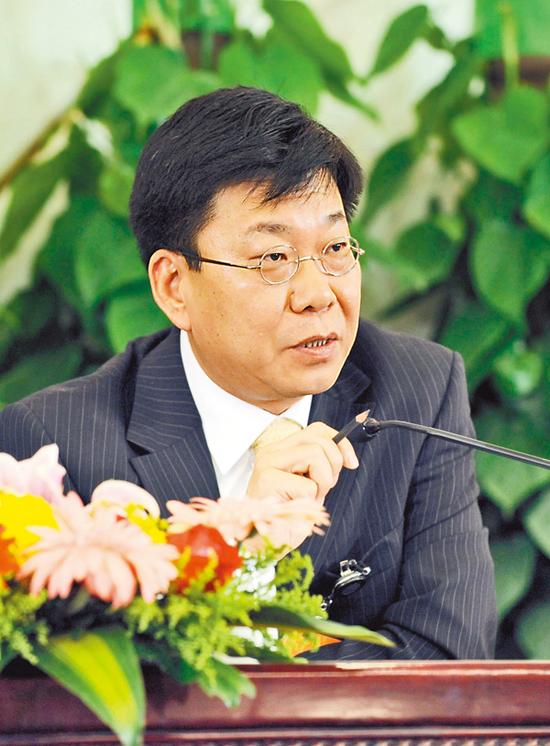 全国政协外事委员会副主任、中国非官方外交与国际关系智库察哈尔学会创会主席韩方明。