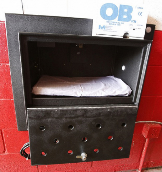 婴儿安全收容箱