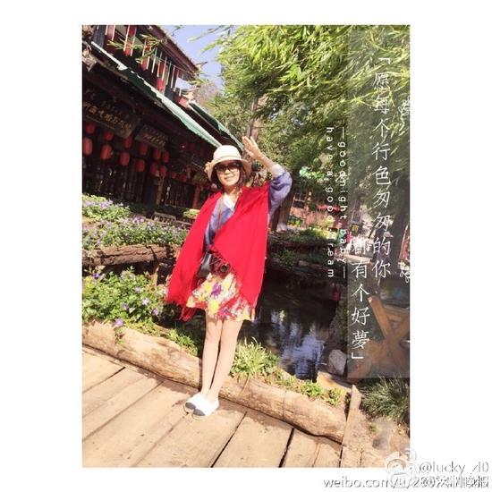 周琳周琳原标题:28岁患癌女孩 抗癌日记感动网友去年6月,28岁女孩周琳