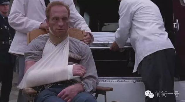 原文配图:电影中鸡奸犯的下场.