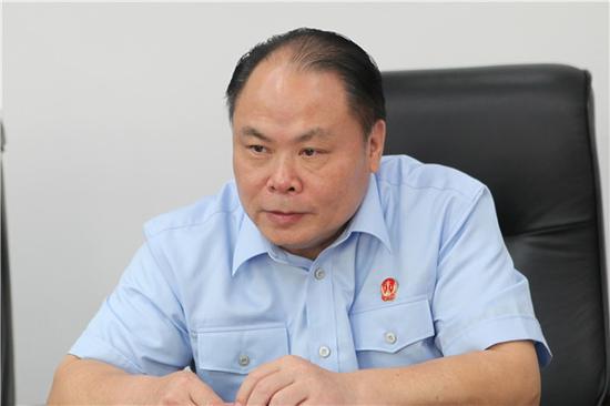 黄克院长强调，广西法院要与军事法院密切沟通交流，切实维护军人军属合法权益