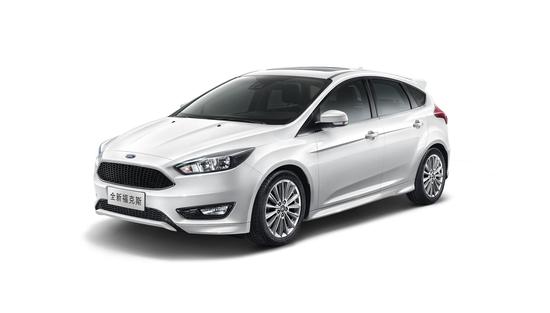 2017款全新福特福克斯霸屏上市