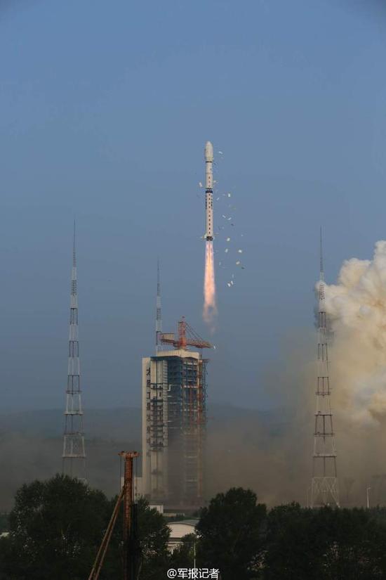中国成功发射高分三号卫星 分辨率达到1米(图)|高分|卫星_新浪新闻
