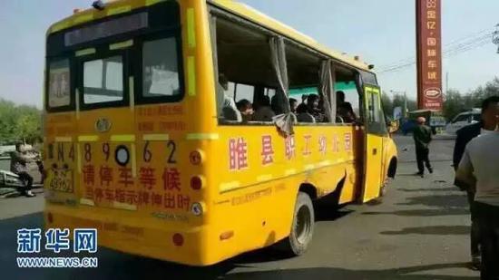 河南睢县职工幼儿园的校车