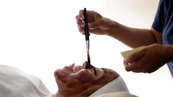 能吃还能用 墨西哥一美容院用巧克力做面膜