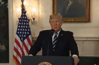 特朗普就枪击案发表讲话