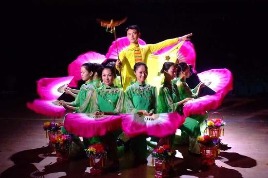 非遗中国龙岩采茶灯