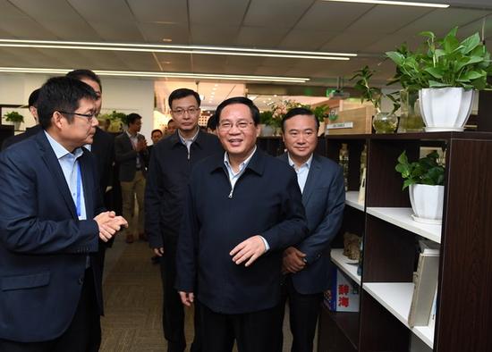 上海市委书记李强调研浦东新区建政府治理先行区