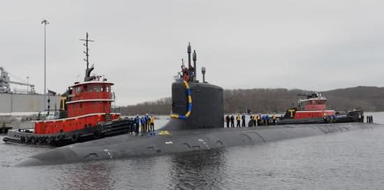 资料图片：美海军弗吉尼亚级核潜艇。（图片来源于网络）